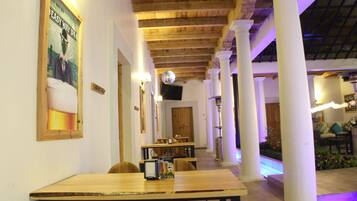 Daily continental breakfast (MXN 100 per person)