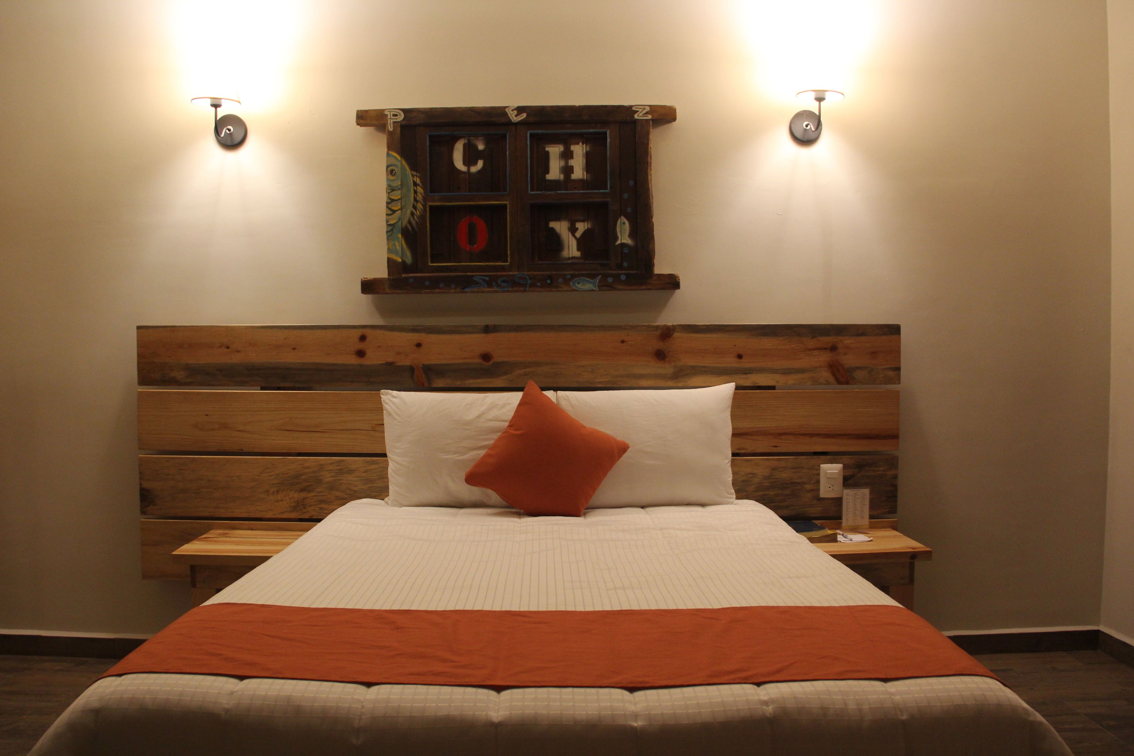 room, 1 queen bed | premium bedding, in-room safe, desk, free wifi