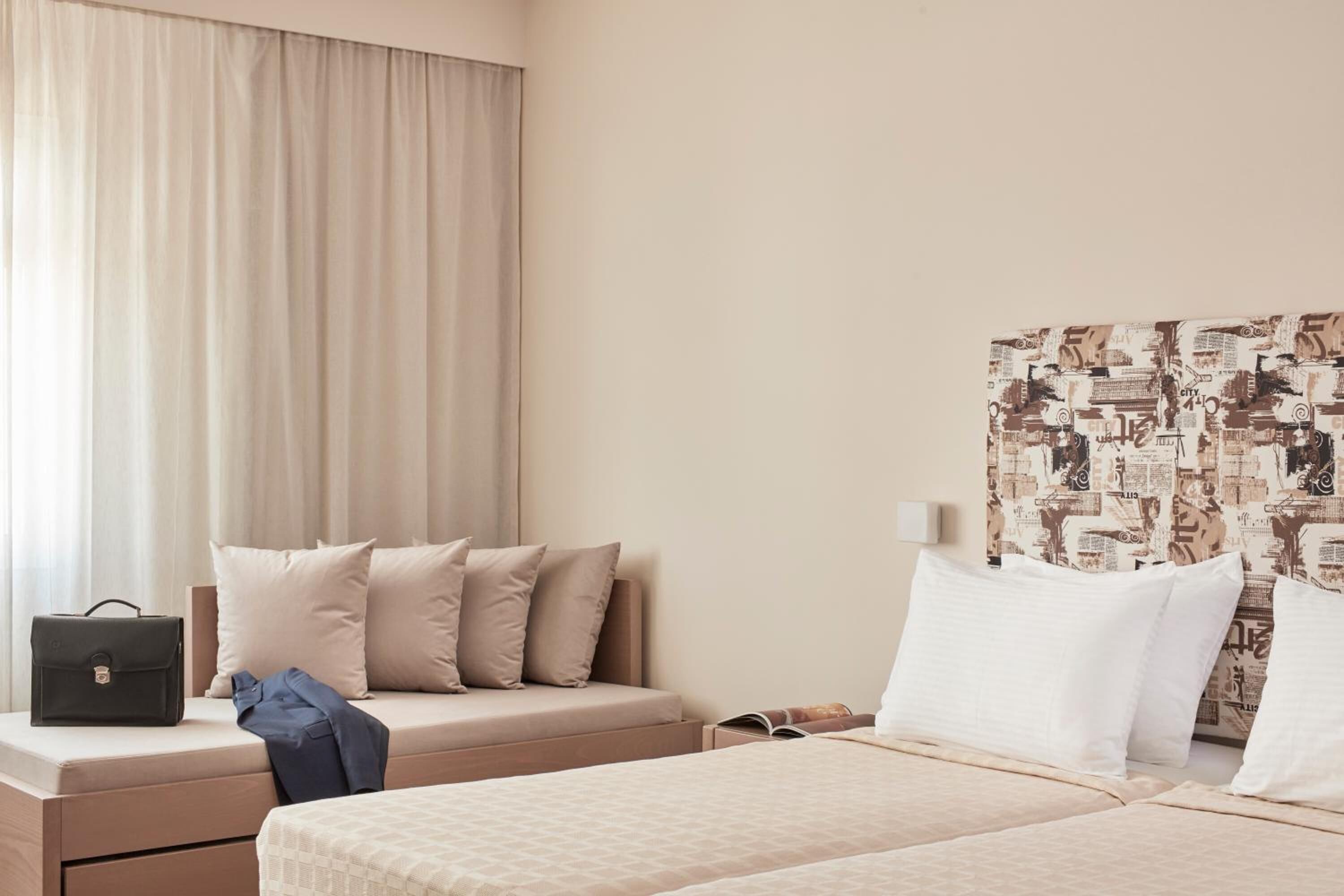 executive room | 2 bedrooms, free minibar, in-room safe, desk