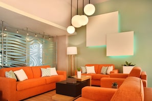 Sala de estar en el lobby