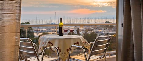 Appartement Premium, 2 chambres, vue mer (Family) | Vue depuis le balcon