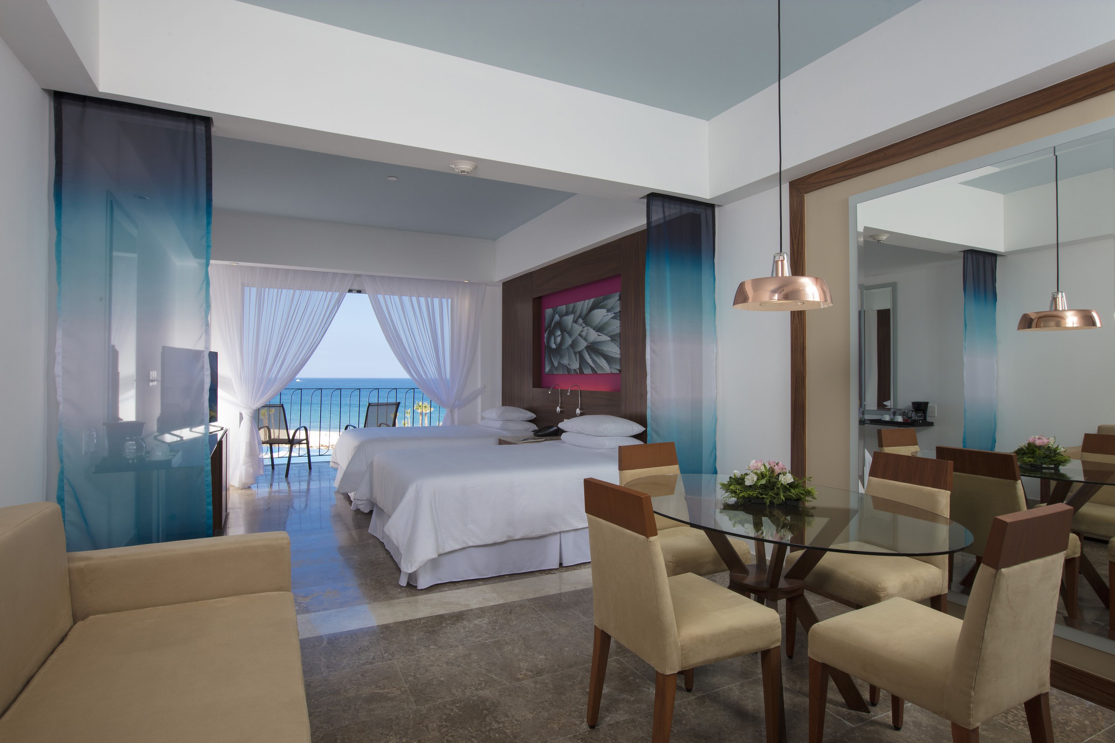 Junior Suite Ocean View 2 Double Beds