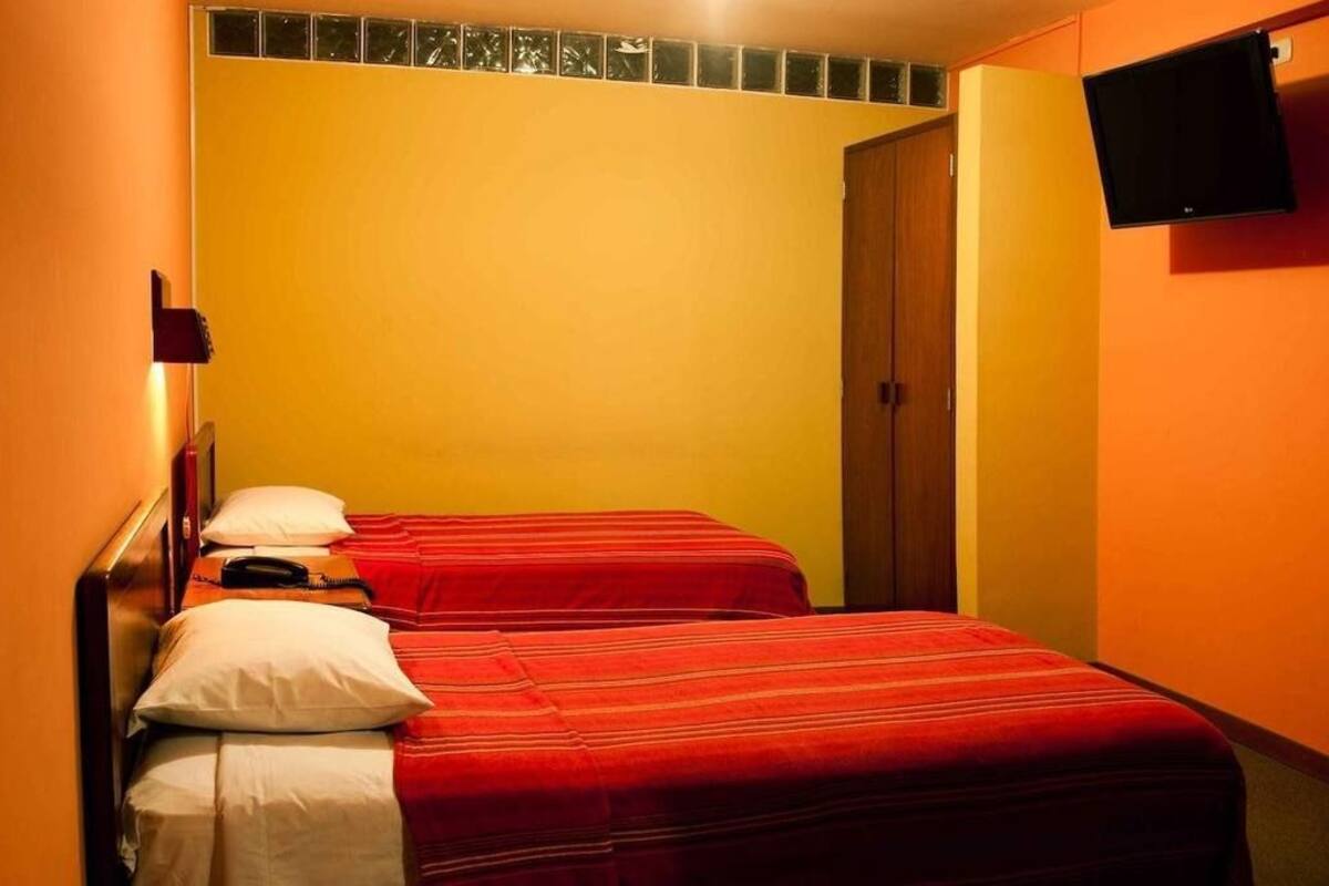Twin Room | In-room safe, desk, iron/ironing board, free WiFi