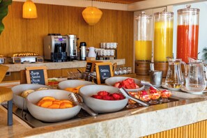 Tägliches inbegriffenes Frühstücksbuffet