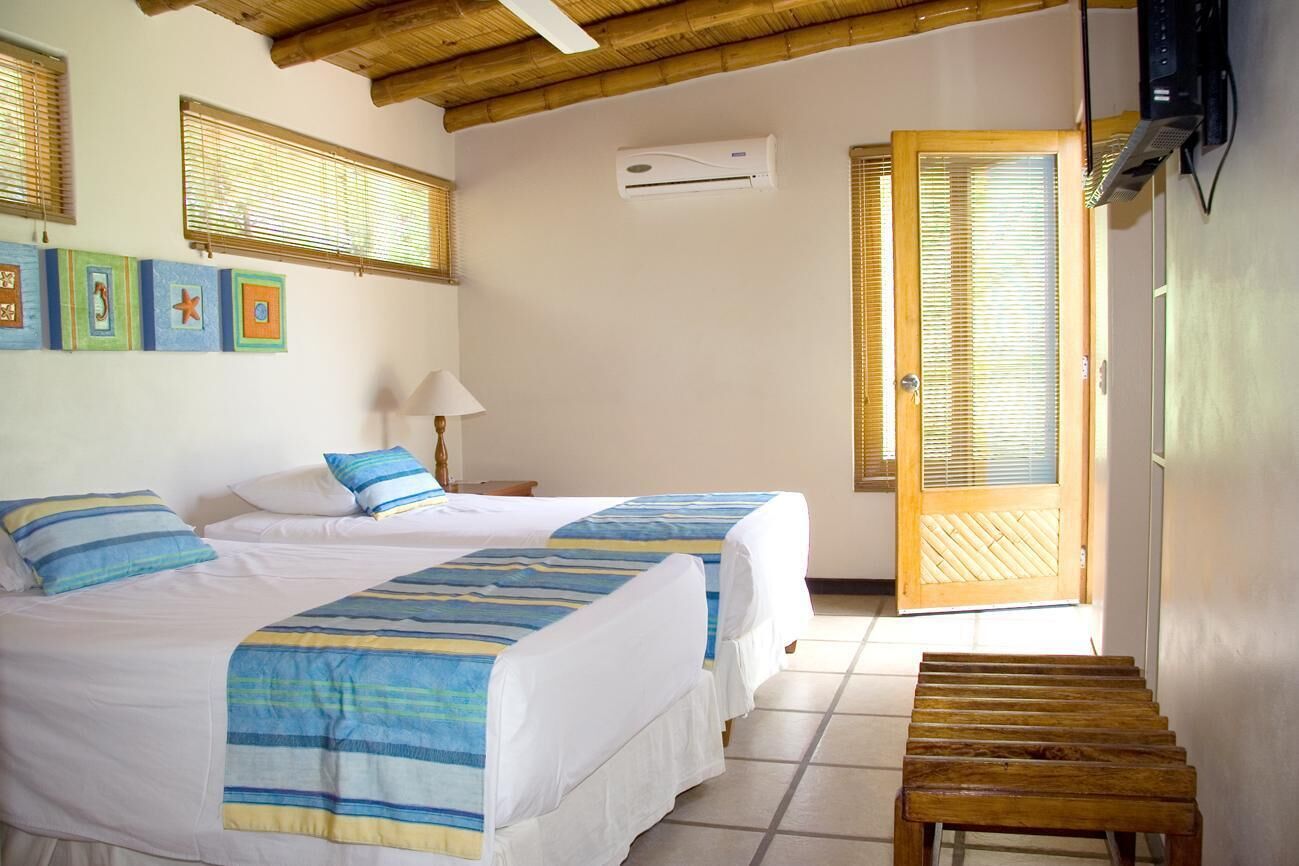 Minibar, caja fuerte, wifi gratis