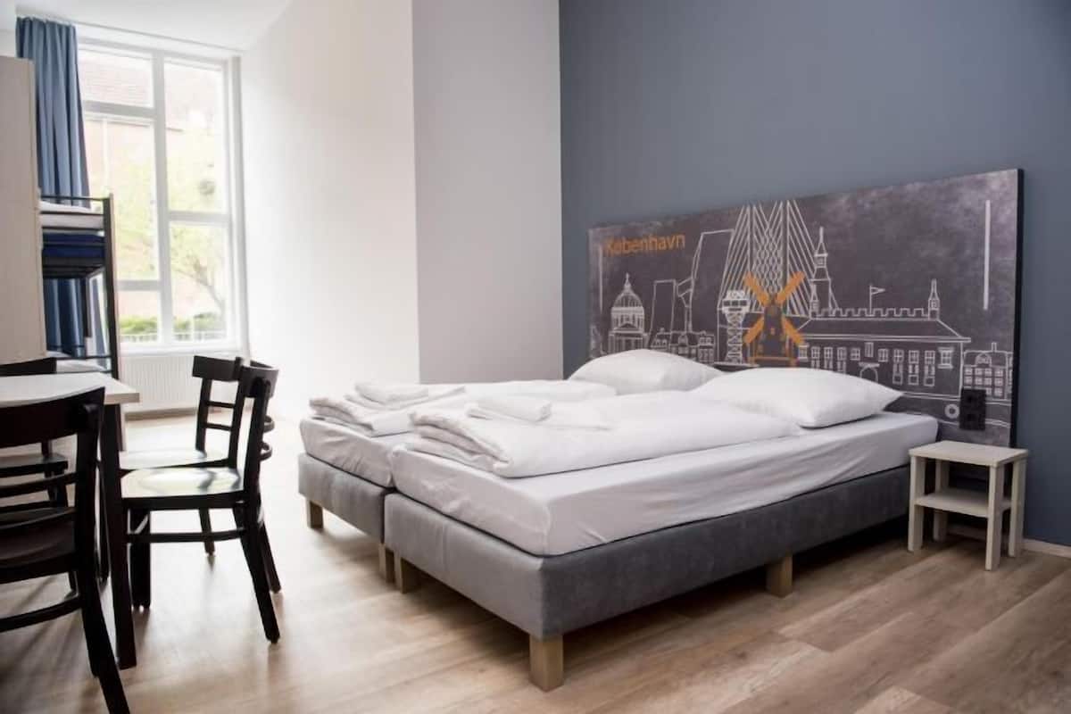 Blackout curtains, free WiFi, bed sheets