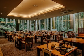 Restaurant - Kirishima Hotel (Kirishima)