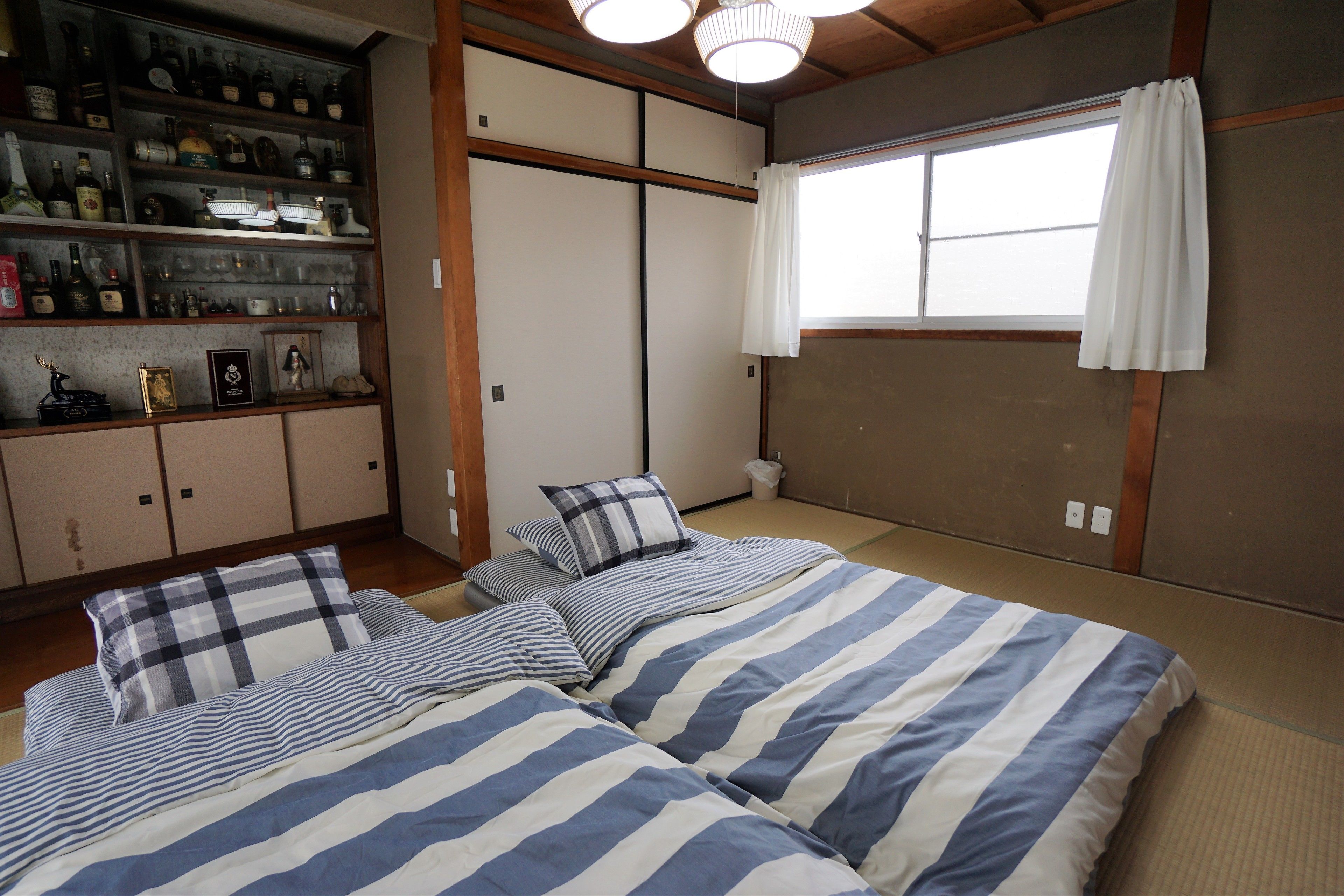 superior 4 person room | desk, free wifi