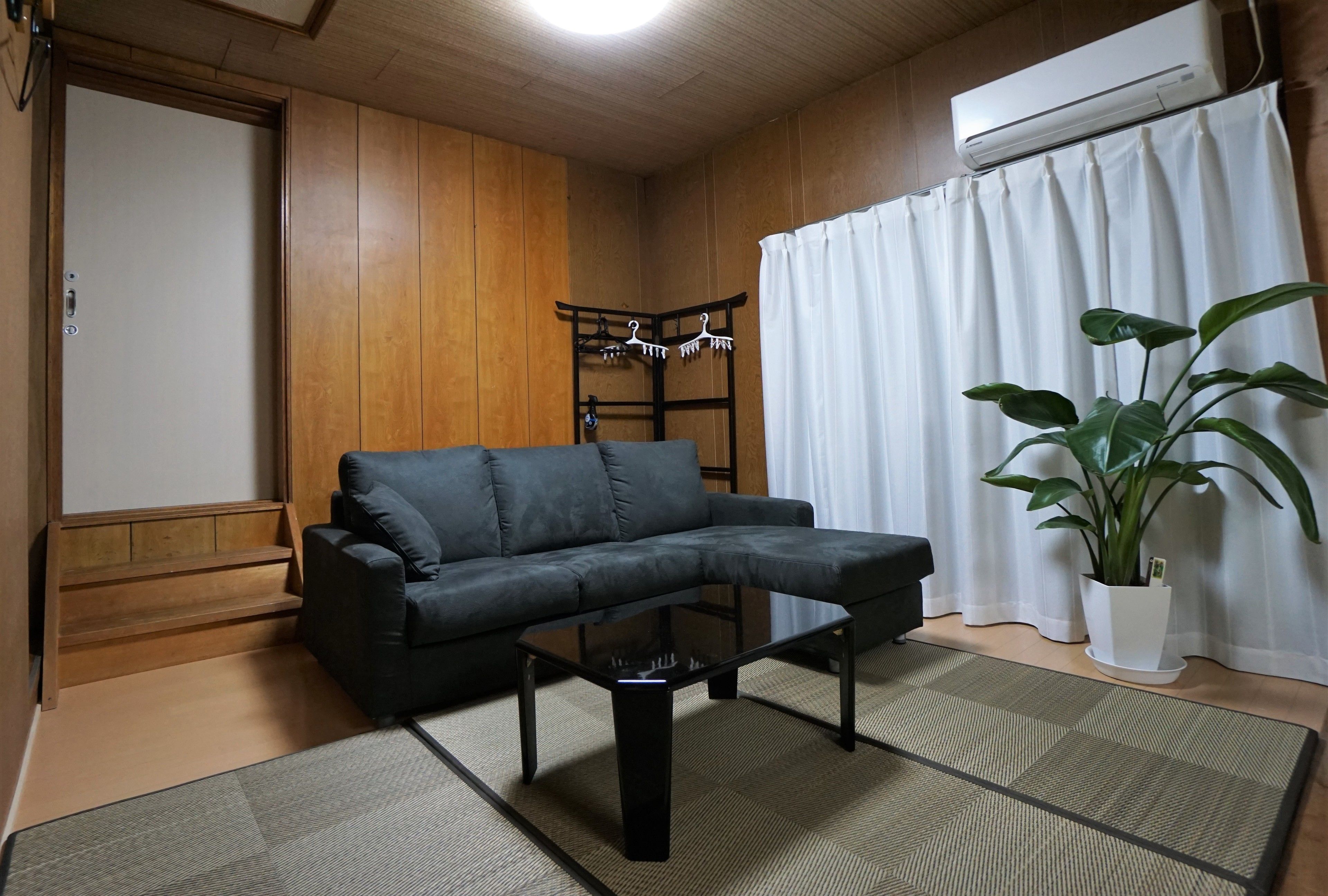 superior 4 person room | desk, free wifi