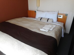 Desk, soundproofing, iron/ironing board, free WiFi - Kuretake Inn Asahikawa (Asahikawa)