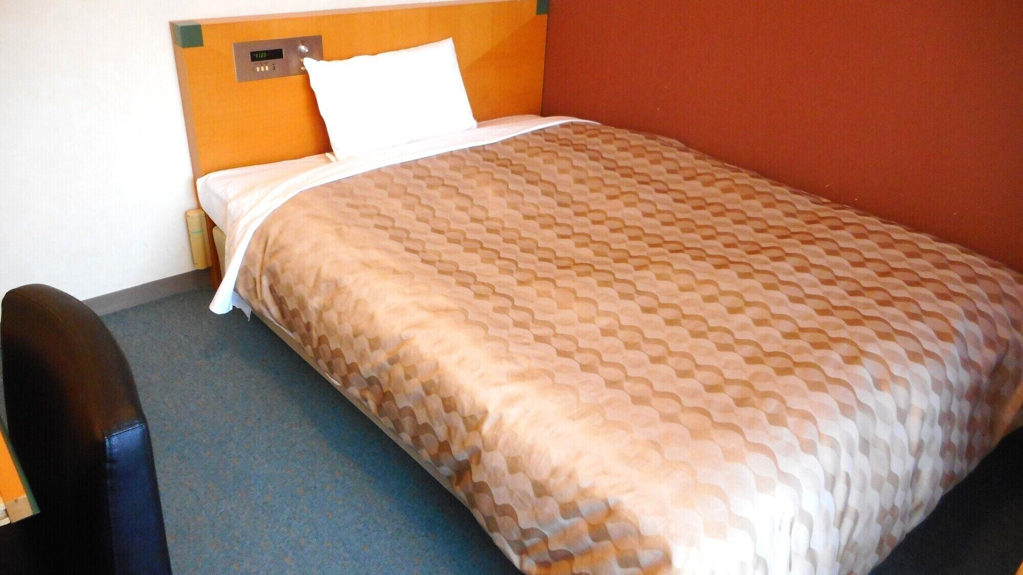 Schreibtisch, schallisolierte Zimmer, Bügeleisen/Bügelbrett