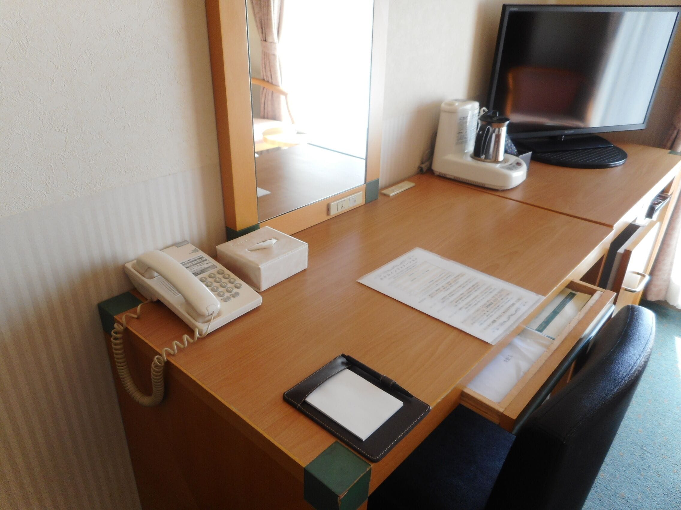 desk, soundproofing, iron/ironing board, free wifi