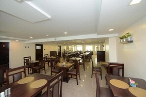 Breakfast, lunch, dinner served; local and international cuisine 