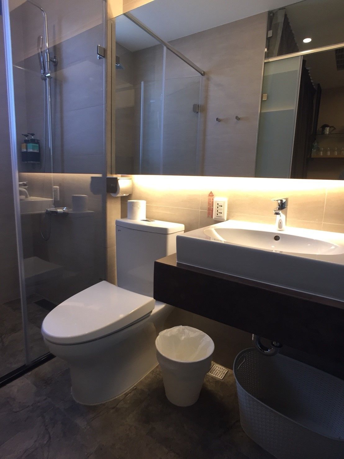 classic quadruple room, 2 double beds | bathroom | shower, rainfall showerhead, free toiletries, hair dryer