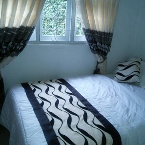 Double Room | 1 bedroom, premium bedding, in-room safe, iron/ironing board