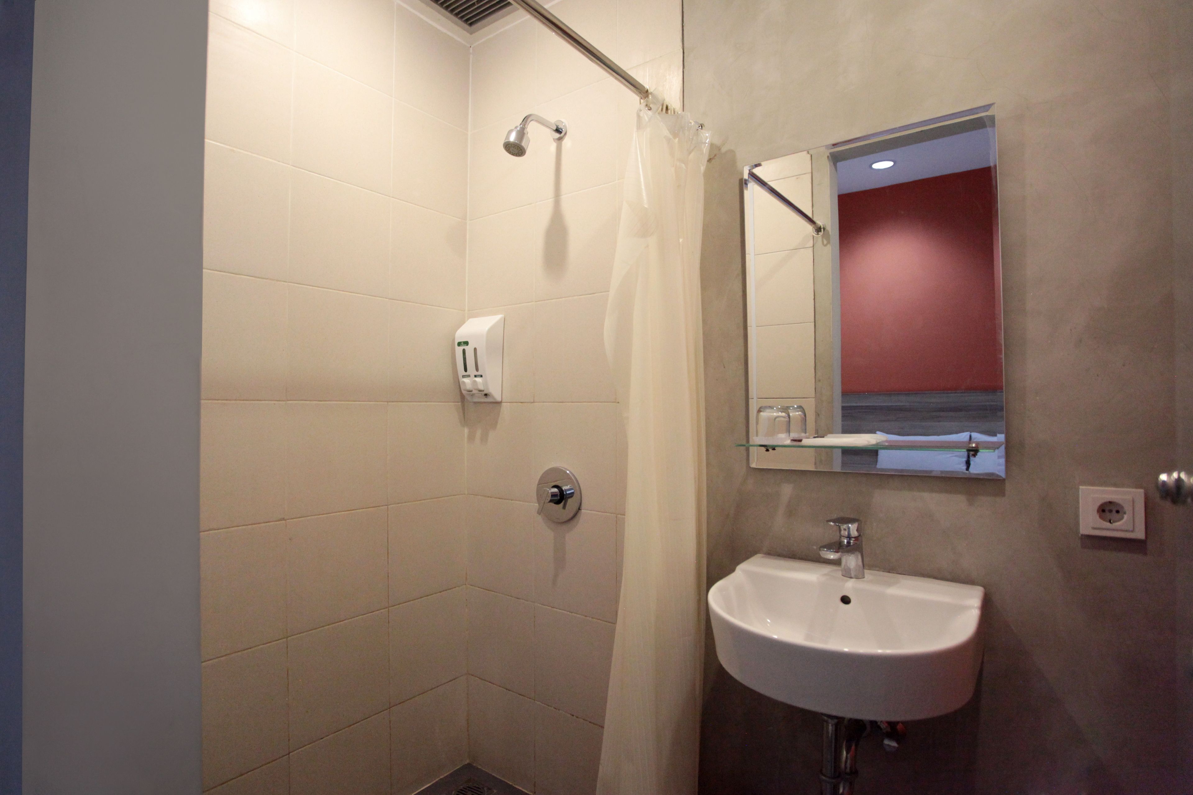 Foto - LeGreen Suite Supomo