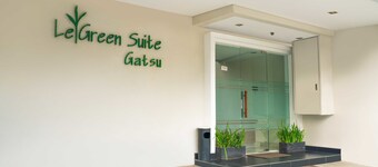LeGreen Suite Gatot Subroto