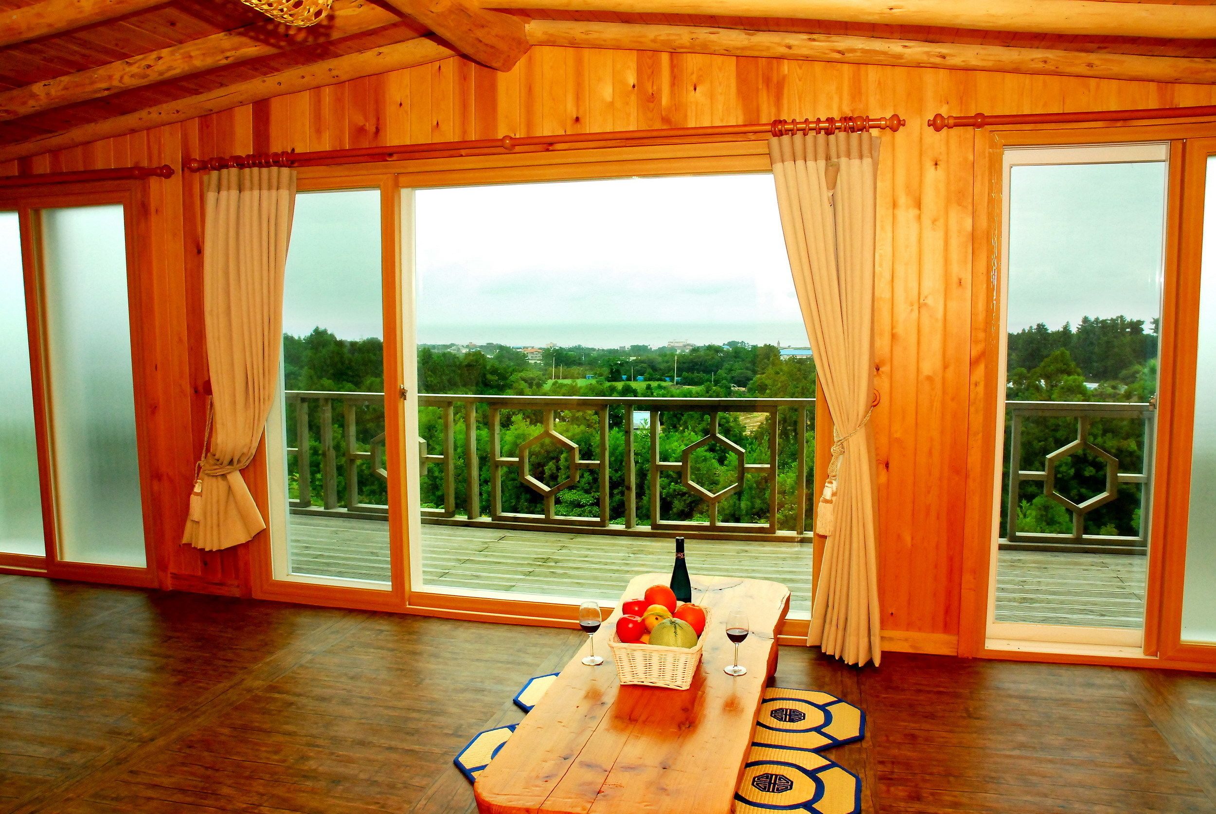 Duplex (30PY) | Living area | TV