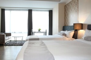 Room - CSuites at Two Central Residences (Makati)