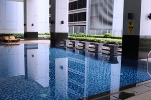 Indoor pool, outdoor pool - CSuites at Two Central Residences (Makati)