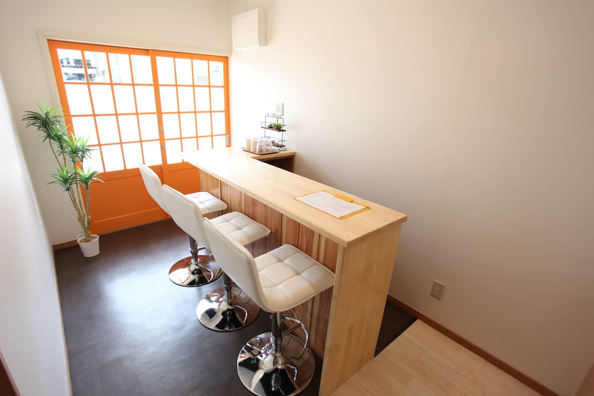 Private Bank Bed Room | In-room dining