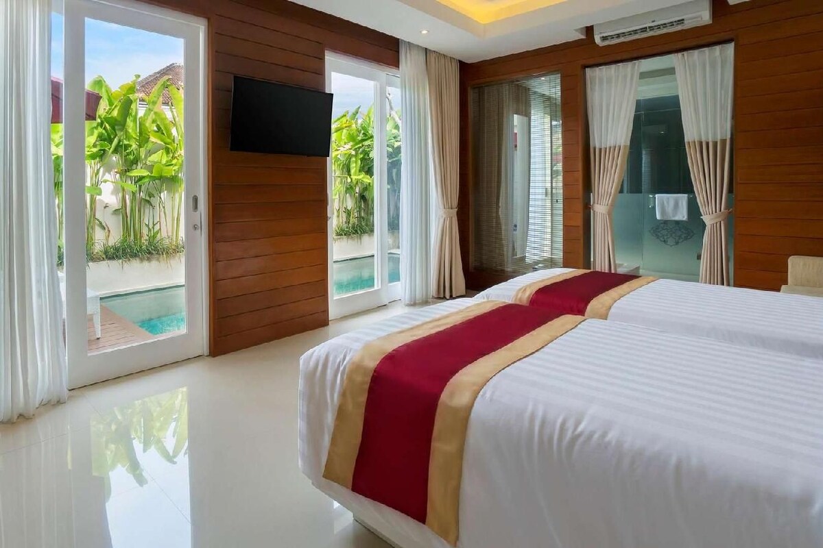 1 bedroom, premium bedding, minibar, in-room safe