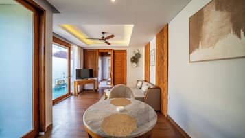 One Bedroom Sweet Pool Villa | 起居區 | 24-吋平面電視、有線頻道、LED 液晶電視