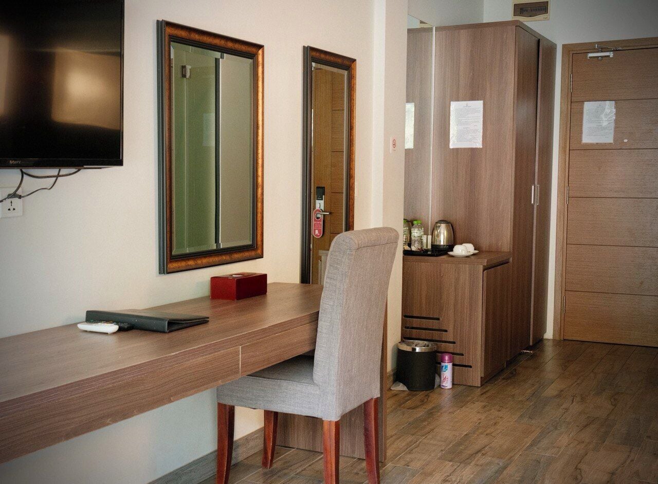 1 bedroom, premium bedding, minibar, in-room safe