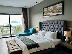 Suite (VIP The Bay) | Ropa de cama de alta calidad, minibar, caja fuerte y escritorio