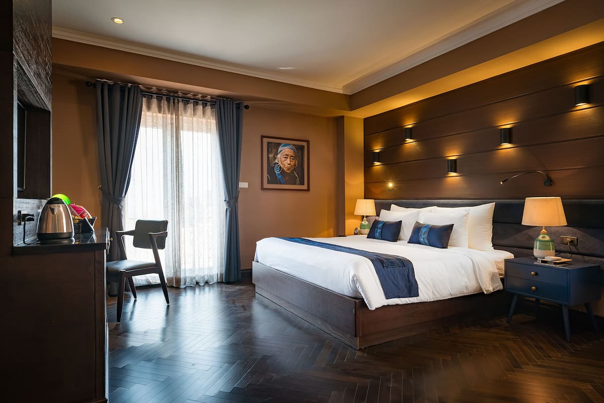 เครื่องนอนระดับพรีเมียม, ผ้านวมขนเป็ด, เตียงพร้อมฟูกเสริมที่นอน