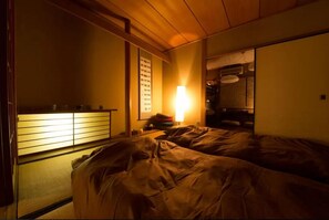 Iron/ironing board, free WiFi, bed sheets - JQ Villa Kyoto Mibu (Kyoto)