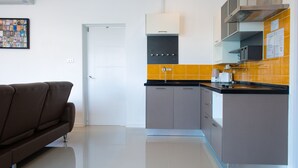 6 Bedrooms Private Pool Villa | Eget kjøkken | Kjøleskap, mikrobølgeovn, kokeplater og vannkoker
