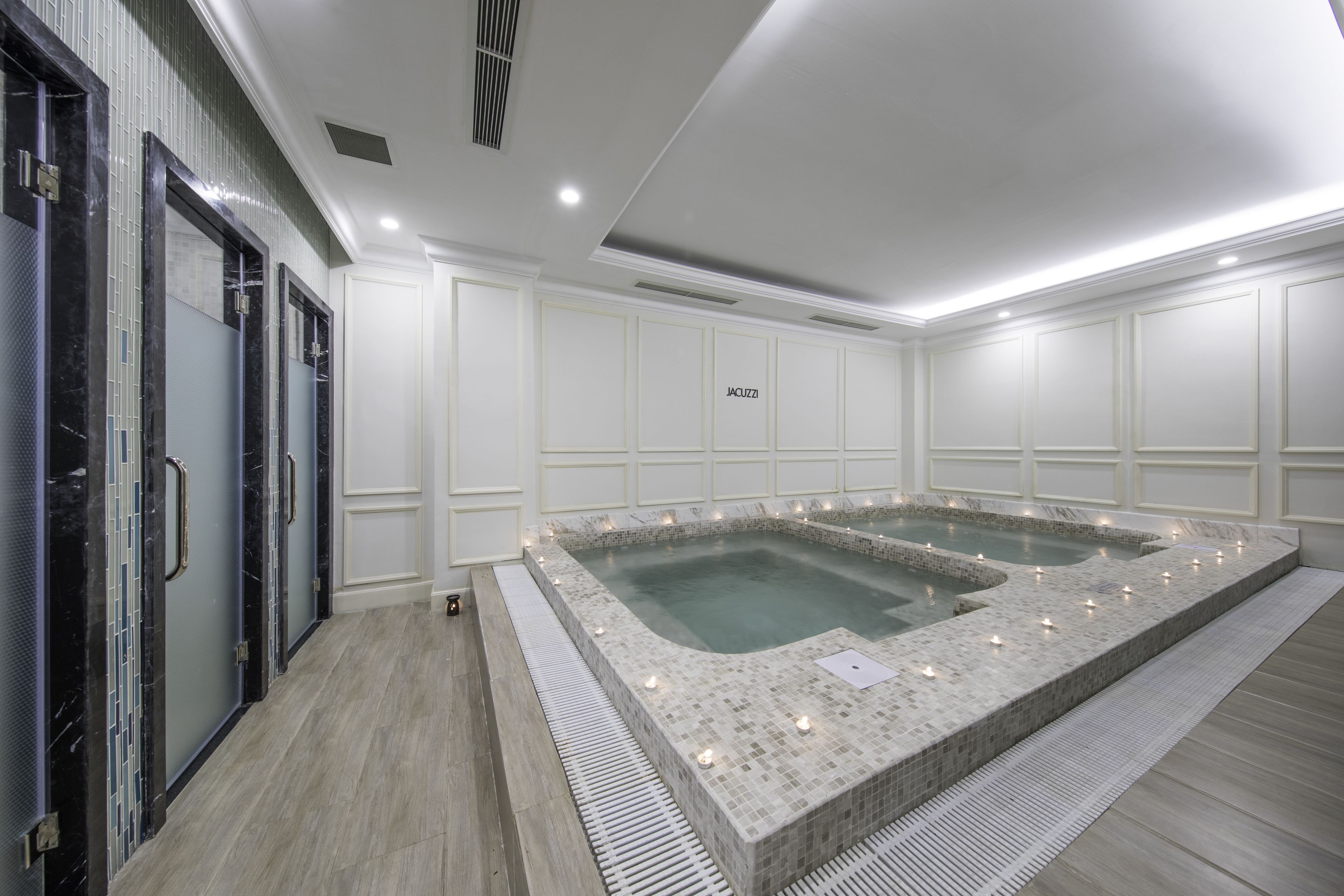 Sauna, hot tub, steam room, body treatments, hot stone massages