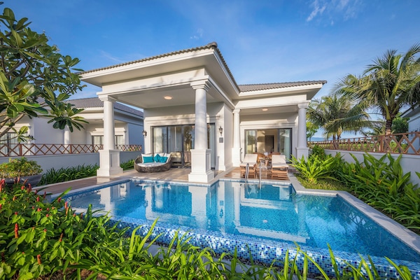 Private pool
