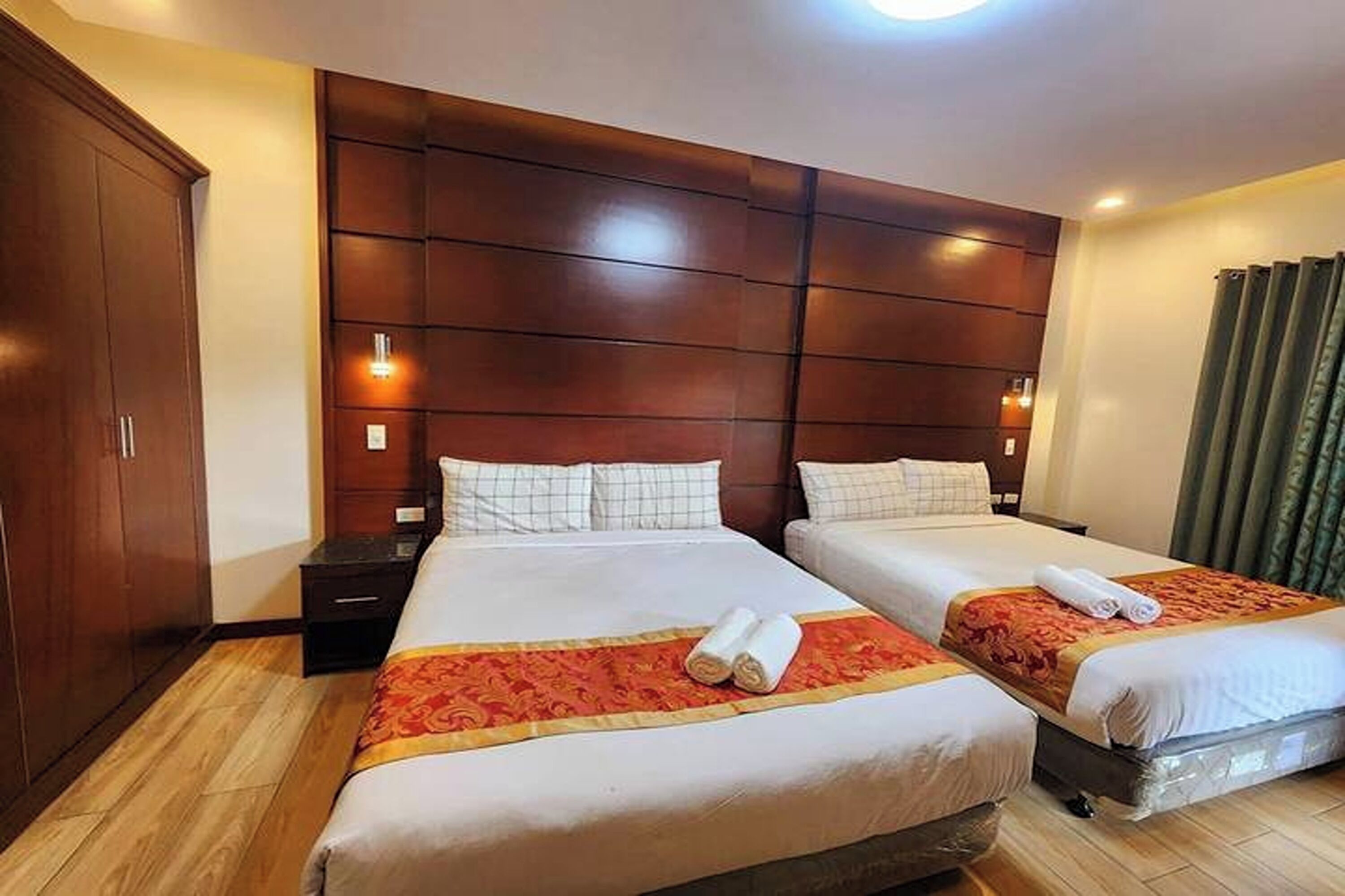 standard twin room | 1 bedroom, minibar, desk, free wifi