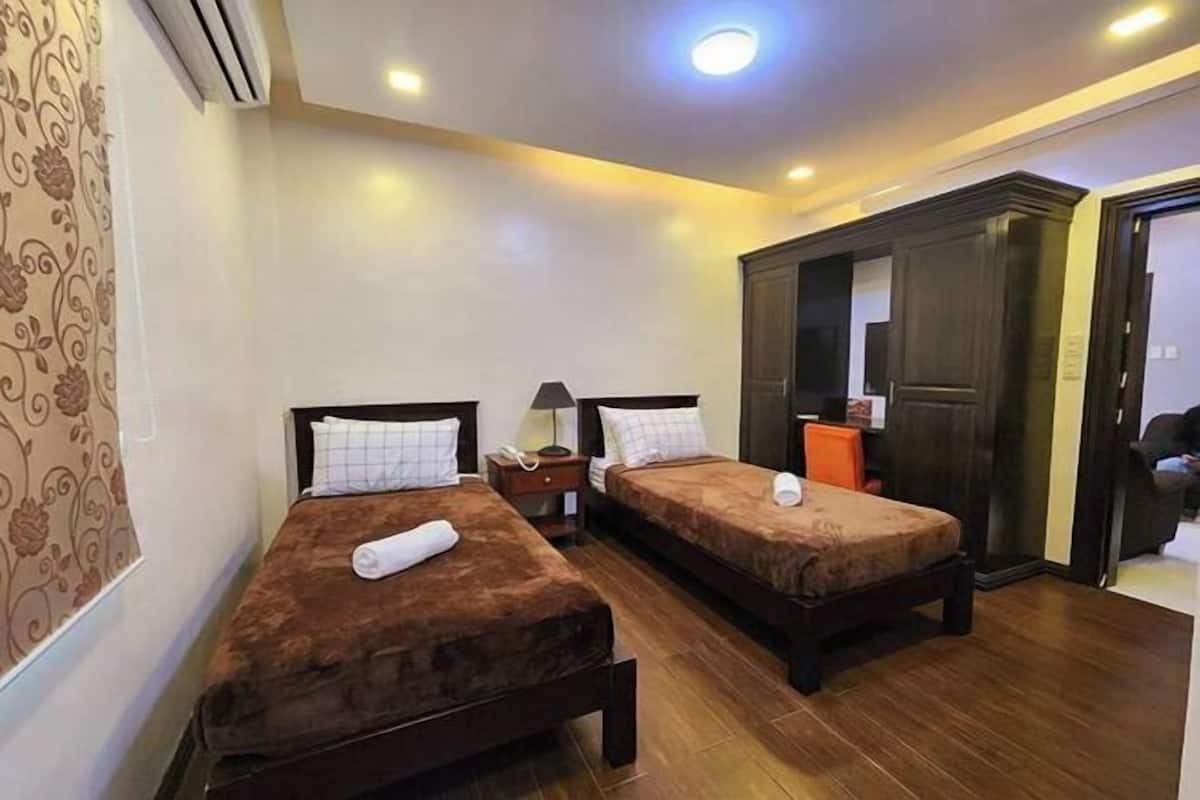 1 bedroom, minibar, desk, free WiFi