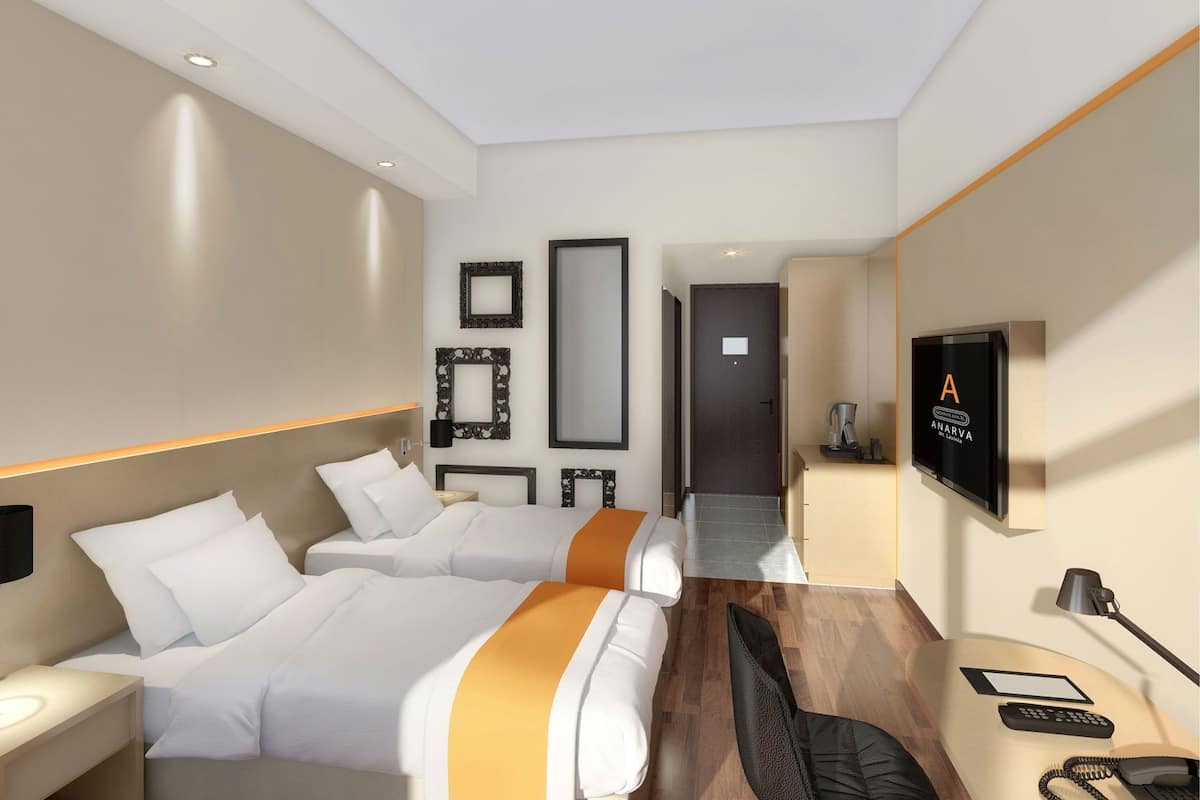 1 chambre, minibar, coffres-forts dans les chambres, bureau