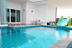 4 Bedrooms Private Pool Villa | Terrasse/Patio