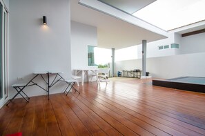 Hall