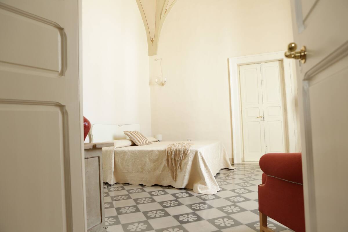 Desk, iron/ironing board, free WiFi