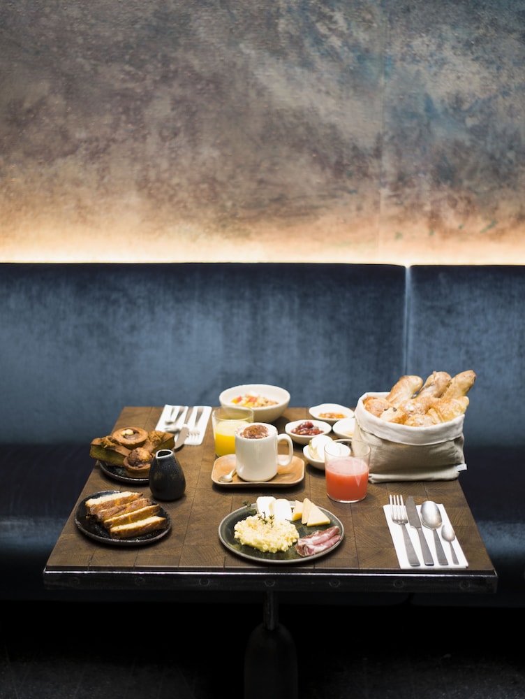 Hôtel National Des Arts et Métiers by null