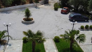 Unclassified image, 5 of 45, button - Villa Miltos Apartments (Skiathos)