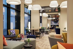 Daily buffet breakfast (EUR 18.00 per person) - LEGERE EXPRESS Bielefeld (Bielefeld)