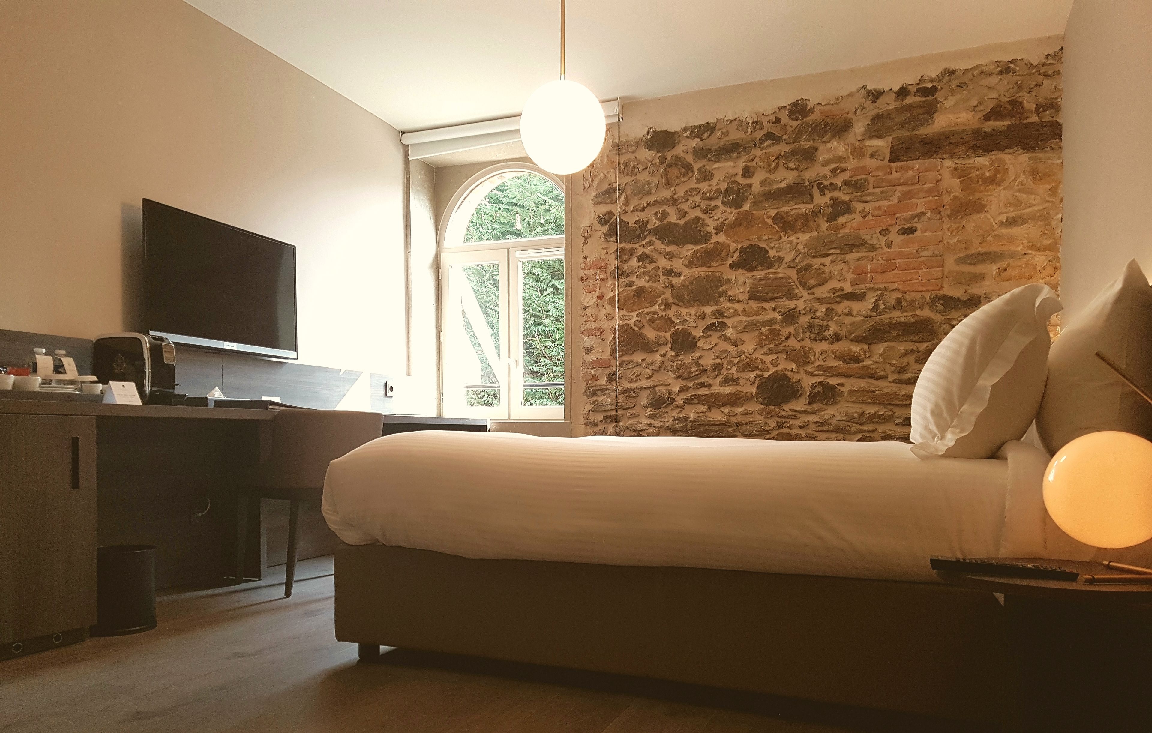 standard double room, accessible | minibar, in-room safe, desk, free wifi