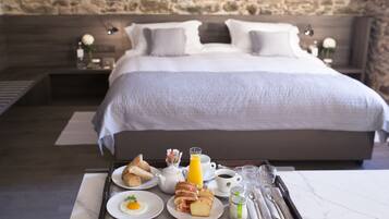 Habitación doble ejecutiva | Minibar, caja de seguridad en la habitación, escritorio y wifi gratis