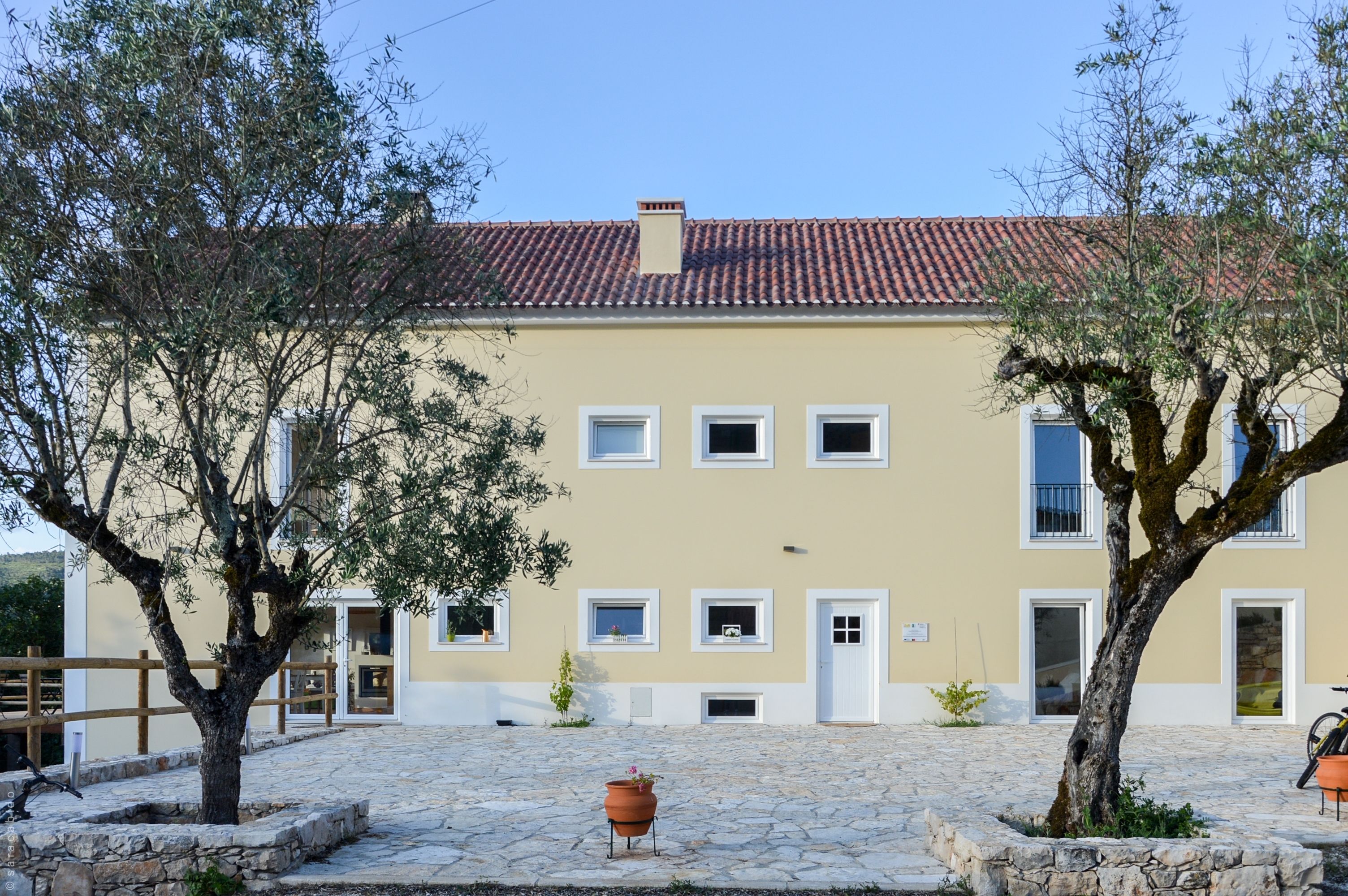 Fachada de la propiedad