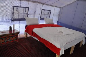 Rollaway beds, bed sheets