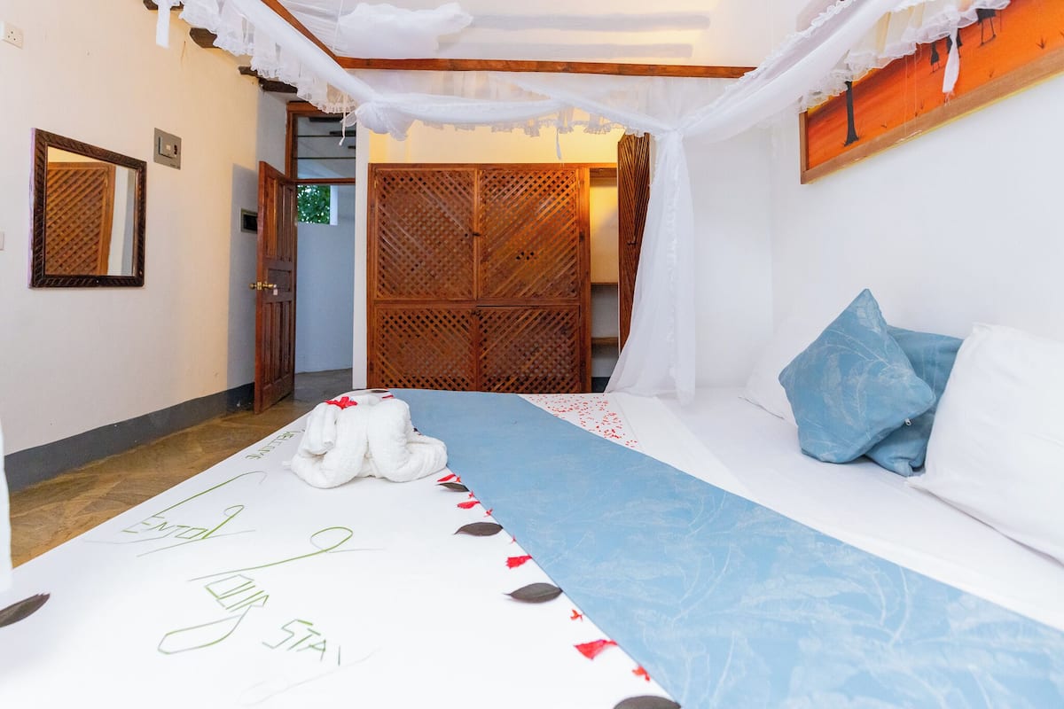 Appartement Confort, 1 chambre, vue plage, en front de plage | Espace de travail pour ordinateur portable, rideaux occultants