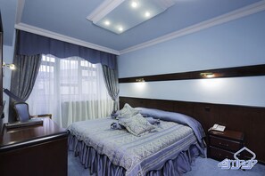 Premium bedding, minibar, in-room safe, soundproofing - Hotel Otrar (Almaty)