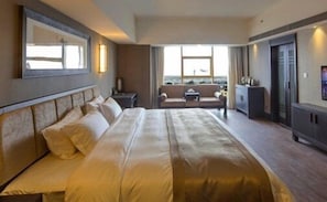 Minibar, in-room safe, desk, blackout curtains